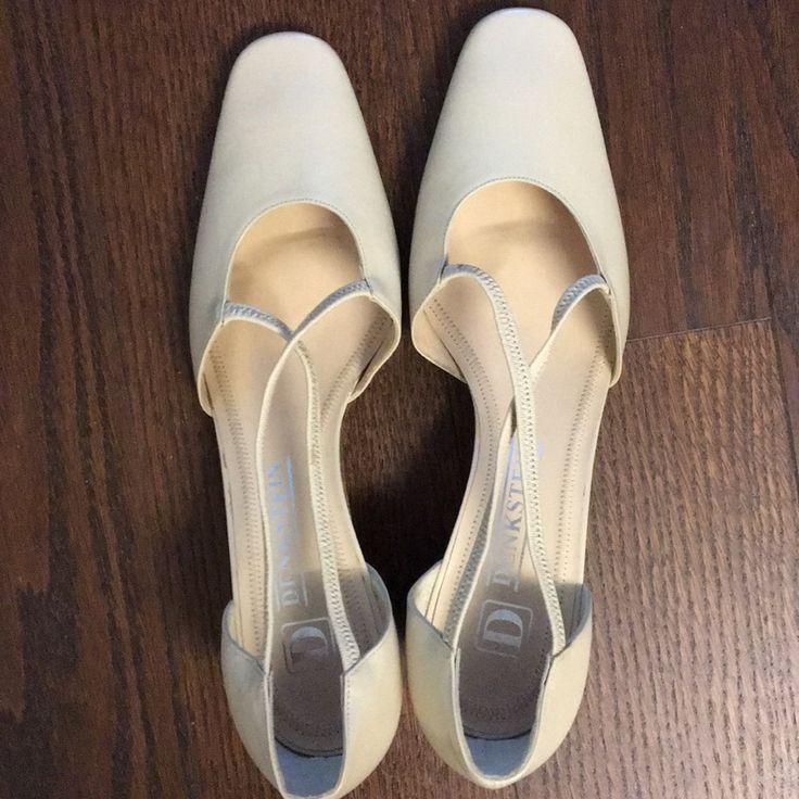 Never Worn, Leather, Leather Soles, Made In Italy Low Heel Shoes, Shoes Color, Heel Shoes, Low Heels, Shoes Women Heels, Shoes Heels, In Italy, Size 7, Women Shoes