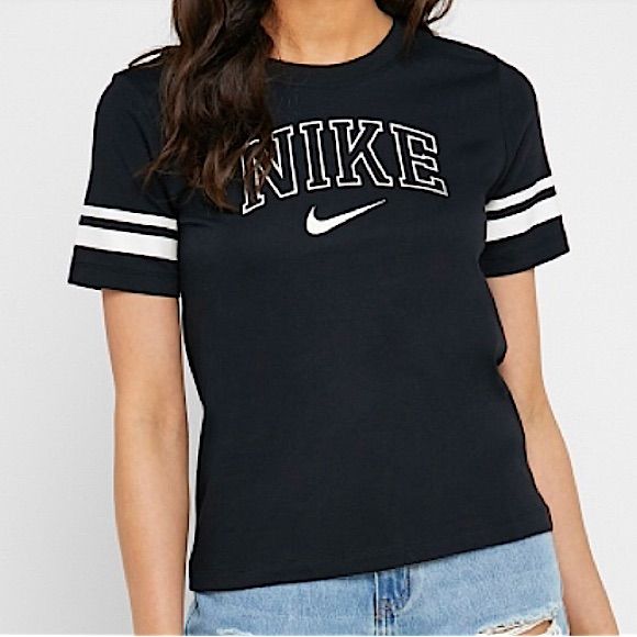 Brand: Nike. Size: Medium. Color(S): Black And White. Varsity Women’s Short Sleeve T-Shirt. New With Tags. Non Smoking/ No Pet Home. Trendy Black Tops For College, Trendy Nike Short Sleeve T-shirt, Black Tops For College In Spring, Black Spring Tops For College, Nike Black T-shirt For Spring, Trendy Nike Short Sleeve Tops, Trendy Nike T-shirt With Letter Print, Nike Graphic Print Tops For College, Nike Crew Neck Tops For College