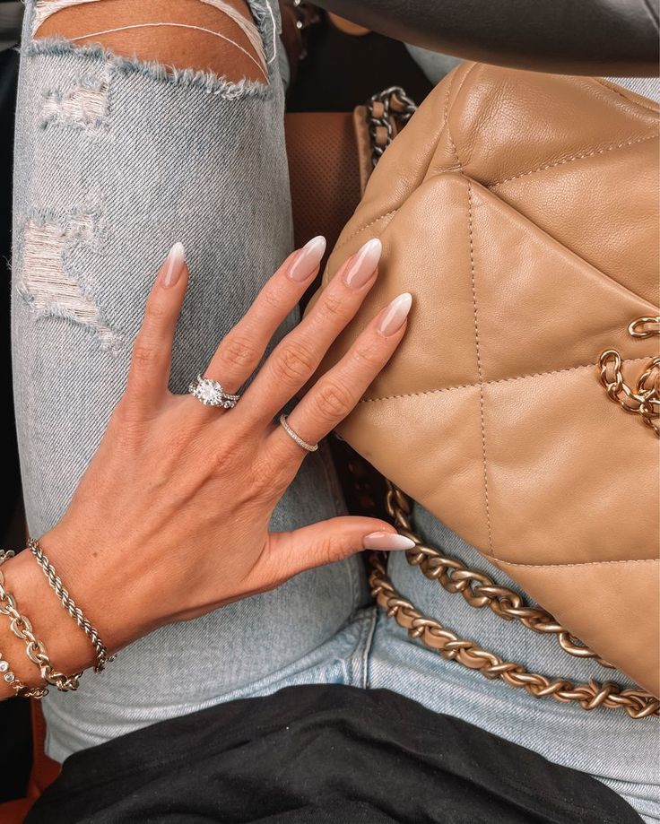 Chic Minimalist Nails, Ombre French Manicure, Wellness Content, Engagement Nails, Neutral Nail, Classy Nail, Classy Nail Designs, Nails Nude, French Manicure Nails