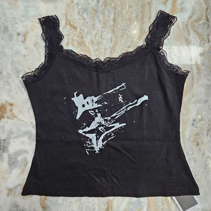 Black Crop Tank Top Alternative Fashion Tank Top, Black Tank Top Aesthetic, Graphic Tank Outfit, Matt Aesthetic, Black Tank Top Outfit, Tank Top Aesthetic, Mumbai Shopping, Black Tank Tops Outfit, Grunge Tank Top