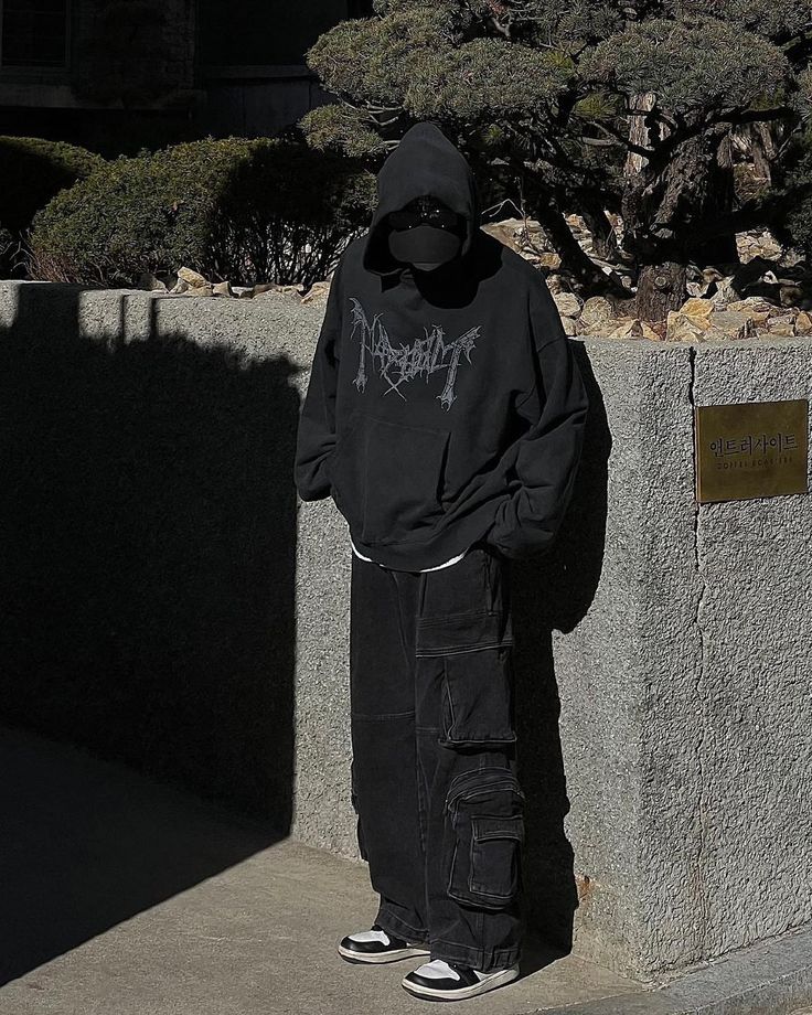 Black Hoodie Outfit Men Streetwear, Black Baggy Outfit, Black Hoodie Outfit, Baggy Clothes Outfit, Baggy Pants Outfit, Y2k Outfits Men, Hoodie Outfit Men, Black Outfit Men, Goth Outfit