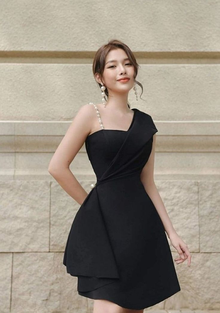 [PaidLink] 23 Incredible Black Dress Classy Short Insights To Try Out This Winter #blackdressclassyshort Evening Dresses Short Classy, Evening Dresses For Weddings Classy, Black Dress Classy Short, Dress Classy Short, Short Dresses Classy, Black Dress Classy, Party Dress Classy, Dresses For Weddings, Black Dresses Classy