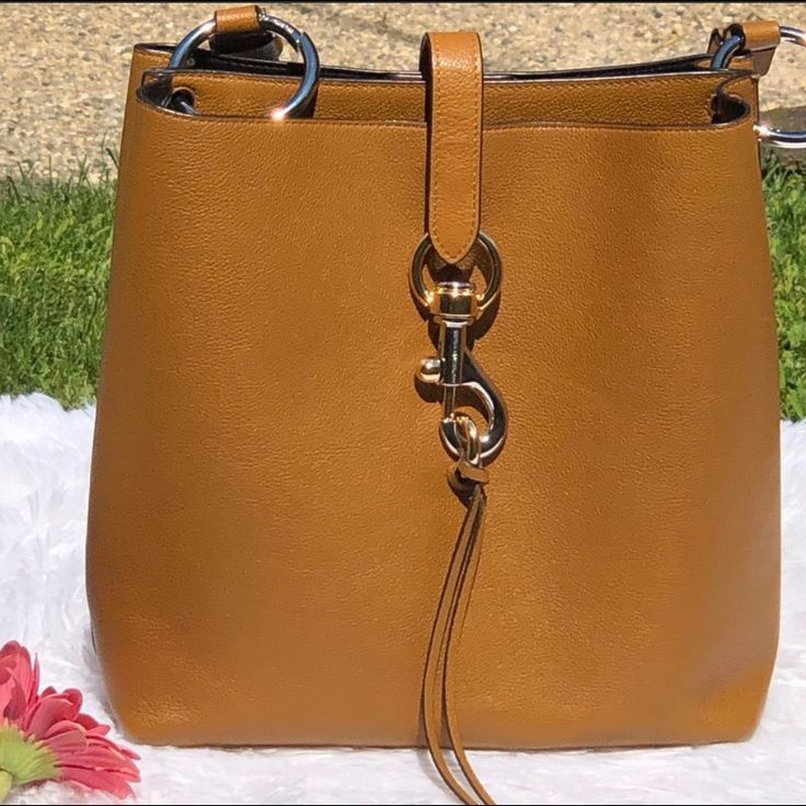 Reposhing This Item I Purchased From @Dbauer. Loved It, But Ready To Rotate For Something New. Questions? Leave A Comment Below! Rebecca Minkoff Bag, Leave A Comment, Rebecca Minkoff, Something New, Bag Lady, Shoulder Bag, Women Shopping, Color