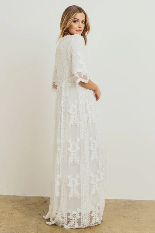 Maternity dresses White Lace Maternity Dress, Exercise For Pregnant Women, Dress For Photoshoot, Beautiful Maternity Dresses, Lace Maternity Dress, Bath Dress, Pregnancy Dress, Boho Maternity, White Lace Maxi