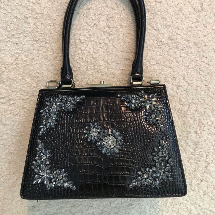 New With Tags Beautiful And Well Made It Has A Crossbody Strap Never Had An Occasion To Wear It With Little Kids :/ Womens Tote Bags, Leather Bag, Leather, Women Shopping, How To Wear, Black, Color