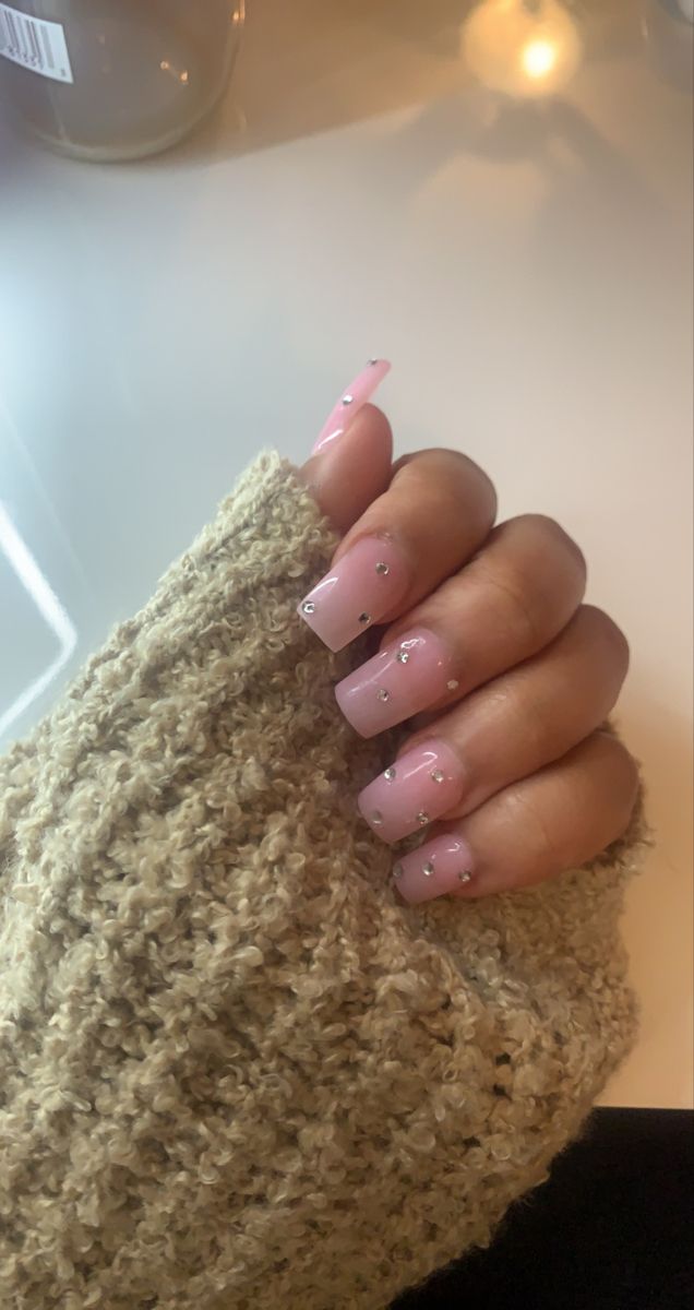 Easy Nails With Rhinestones, Pink And Silver Nails With Rhinestones, Short Square Acrylic Nails Diamonds, Short Round Nails With Rhinestones, Pink Nail Rhinestones, Pink Nails W Rhinestones, Short Nail Diamond Designs, Short Pink Nails With Gems, Light Pink Square Nails With Design