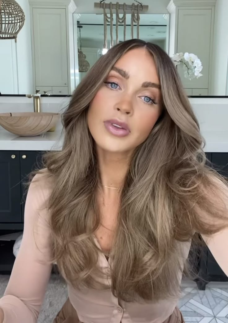 Dark Brown Hair Balayage Cool Tones, Lo Bosworth Hair, Ashy Golden Brown Hair, Solid Dark Blonde Hair, Taupe Hair Color, Brown Hair Pale Skin Blue Eyes, Mocha Beige Hair, Mocha Blonde Hair, Ashy Dark Blonde Balayage