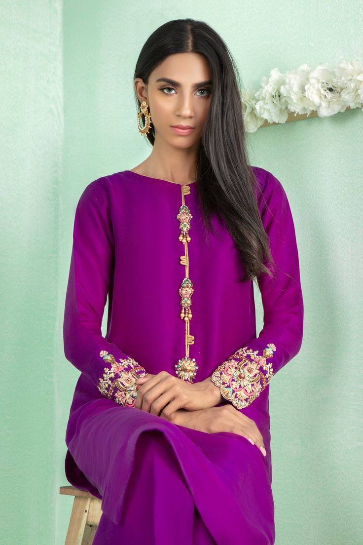 Berry Burst | Pakistani Designer Outfit | Sarosh Salman Pakistani Salwar Suit, Silk Kurta Set, Pakistani Dresses Online, Kurta Patterns, Designer Outfit, Pakistani Salwar, Kurta For Women, Indian Party, Pakistani Wedding Outfits