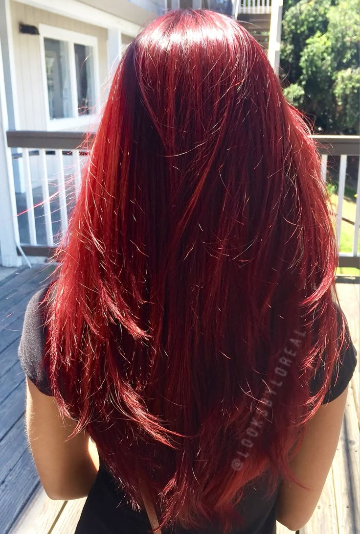 Red Hair Looks, Hair Color Underneath, Wine Hair, Hair Colors And Styles, Red Hair Inspo, Dyed Red Hair, Hair Colour Ideas, Colors Hair, Haircut Inspo