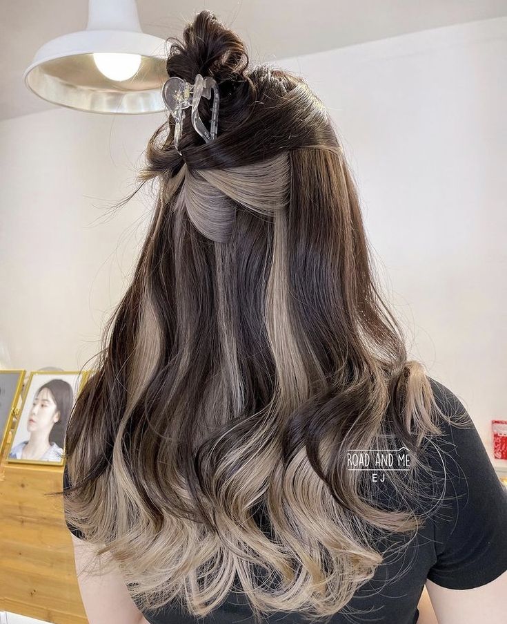 Mushroom Brown Peekaboo Highlights, Peak A Boo Hair Color Ideas, Brown Hair With Blonde Tips Ombre, Long Brown Hair With Highlights Layers, Chunky Underlights, Brown Hair With White Ends, Dark Brown Hair With White Underneath, Dark Hair On Top Light Underneath, Two Hair Color Ideas