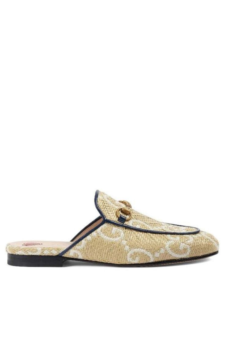 Shop the Beige GG Princetown Loafers by Gucci on Sale. Shop the fashion trends on Runway Catalog. Fast Delivery. Endless Designer Styles. Leather And Crochet, Chevron Jewelry, Designer Mules, Beige Crochet, Gucci Shop, Natural Textiles, Rug Bag, Buy Gucci, Shoes Flats Sandals