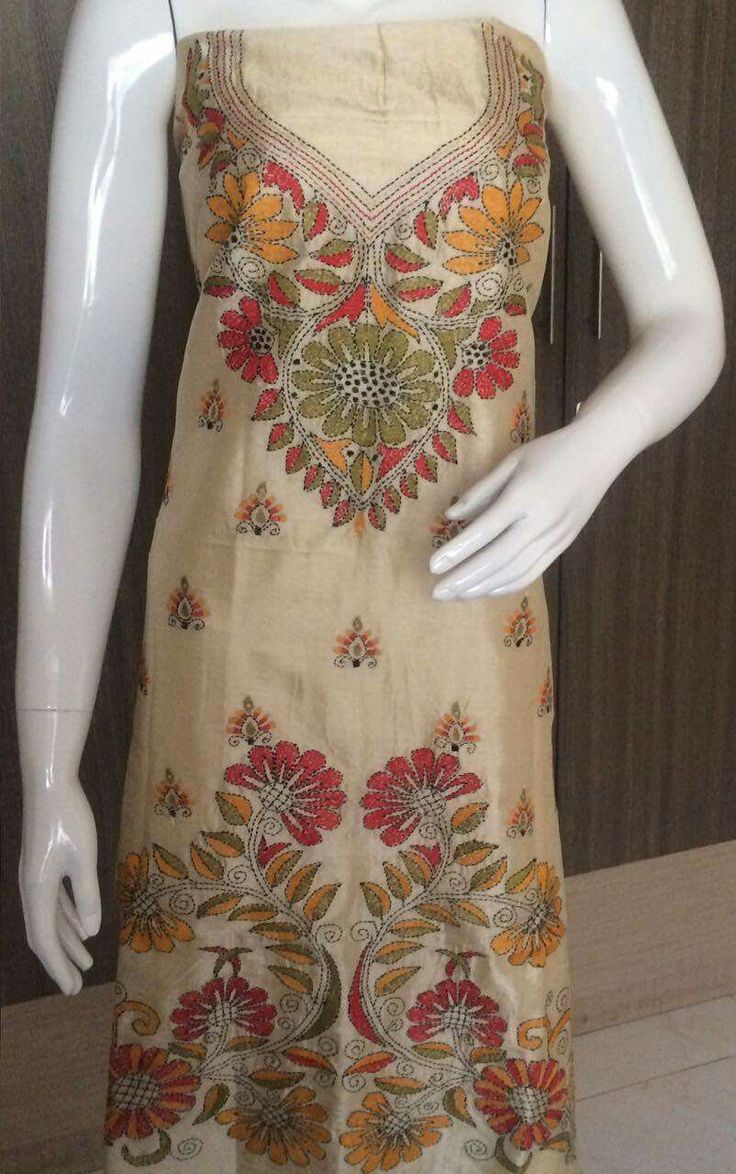 Kantha embroidery on suit Kantha Work Kurti Designs, Kantha Embroidery Kurti, Katha Stitch Kurti Design, Kantha Work Designs Embroidery Patterns, Kantha Embroidery Designs, Katha Stitch, Vintage Embroidery Transfers, Saree Painting Designs, Neck Patterns