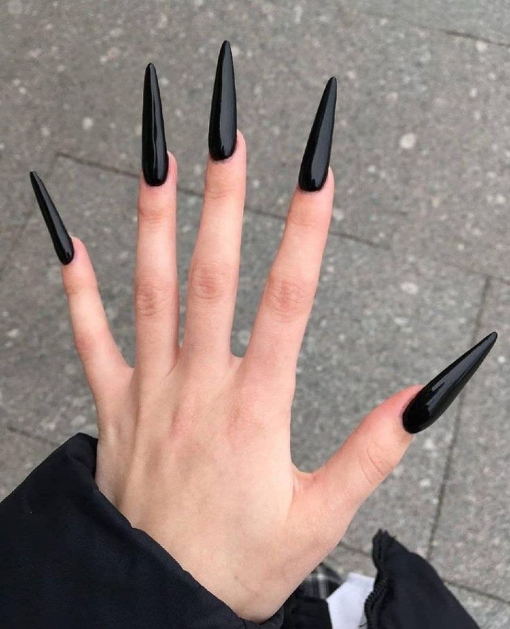 Black Pointed Nails, Long Black Nails, Black Almond Nails, Sharp Nails, Black Acrylic Nails, Pinterest Page, Claw Nails, Goth Nails, Grunge Nails