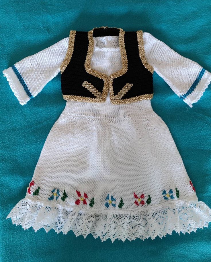 Traditional White Costume Dress, Traditional White Baptism Sets, Festive Handmade White Sets, Handmade White Folk Dress, Serbian Folk Costume, Baby Kostüm, Baby Costume, Baby Christening, Traditional Costume