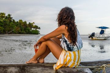 How to Deal With Cowlicks, According to Pro Hairstylists Hair Dryness, Towel Dry Hair, Teased Hair, Air Dry Hair, Herbal Hair, Coily Hair, Defined Curls, Color Your Hair, Hair Starting