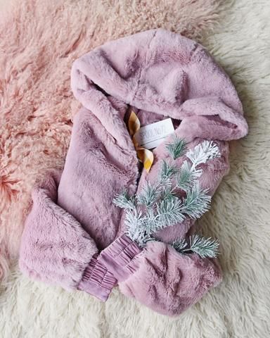 Frosted Mauve Coat, Cozy Faux Fur Coats from Spool 72. | Spool No.72 Top Shirt Women, Pink Paper, Fur Coats, Cozy Knits, Faux Fur Coat, Hand Warmers, Zip Up, Fur Coat, Faux Fur