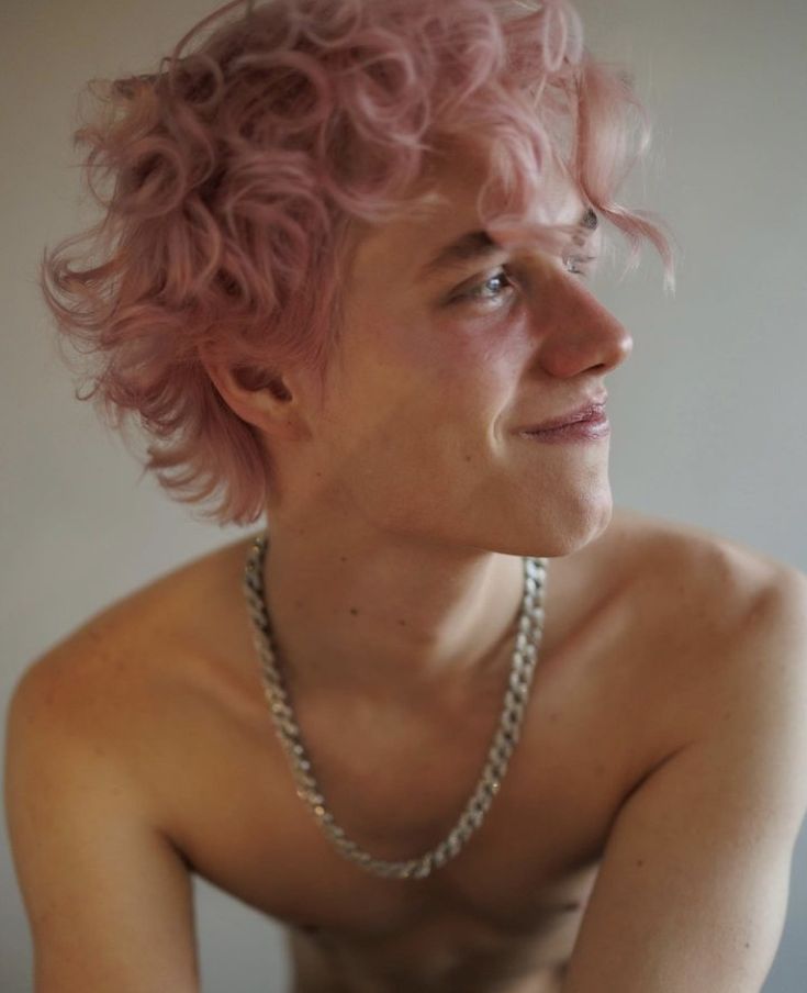 Guy Dyed Hair Aesthetic, Mens Pastel Hair, Pink Hair On Guys, Pink Hair Guy Aesthetic, Pink Curly Hair Men, Pink Mullet Men, White Hair Men Character Inspiration, Split Bleached Hair, Frosé Arctic Fox Hair