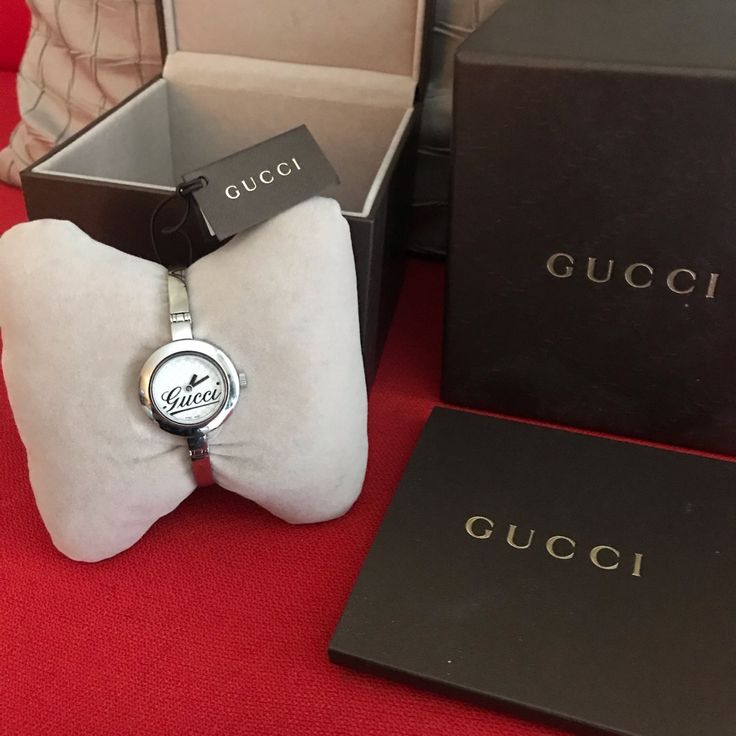 Silver Gucci Adjustable Hinge Watch! Brand New; Comes With Original Box, Tags, And Warranty Booklet. Perfect Gift For Yourself Or Someone You Love *Made For A Smaller Wrist *Style Number: Ya105528 (If You Would Like To Look Up Exact Measurements Of This Particular Watch!) Offers Always Welcome! Modern Gucci Jewelry With Round Dial, Gucci Silver Round Watch, Gucci Jewelry With Bracelet Strap For Gift, Timeless Gucci Watch As Gift, Timeless Gucci Watch As A Gift, Modern Gucci Watch For Gift, Designer Silver Watches As Gift, Designer Silver Watches For Gifts, Silver Designer Watches As Gifts