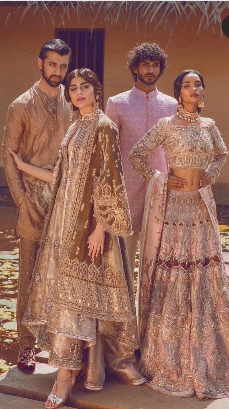 Velvet Suit Design, Casual Bridal Dress, Casual Indian Fashion, Party Wear Indian Dresses, Stylish Party Dresses, Stylish Dress Book, Indian Wedding Dress, Indian Fashion Dresses, Designer Dresses Indian