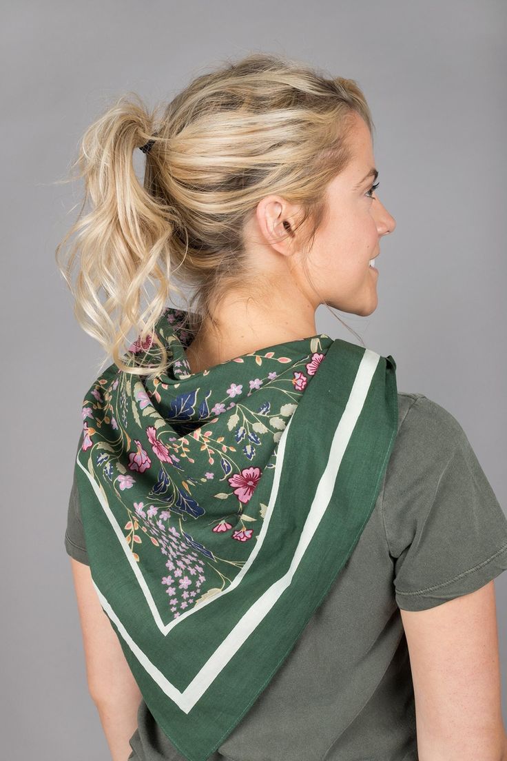 Extra-extra-large woven cotton bandana in a modern paisley print. Whether tied around your neck, the handle of your tote, or in your hair, these oversized bandanas add a fun finish to any look. With multiple ways to style, they are simply a versatile essential for accessorizing year-round. Material : 100% Cotton Size : 36'' x 36'' Made In India Modern Paisley, Modest Wardrobe, Cotton Bandanas, Floral Stripe, Trendy Accessories, Woven Cotton, Bandanas, Paisley Print, Cotton Weaving