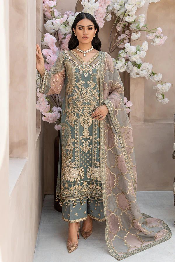 Classical Green Balsam Heavily Embellished Pakistani Kameez Salwar Suit Pakistani Kameez, Pakistani Formal Dresses, Salwar Dress, Eid Outfits, Dress Salwar Kameez, Pakistani Wedding Outfits, Pakistani Fancy Dresses, Salwar Kamiz, Desi Clothes