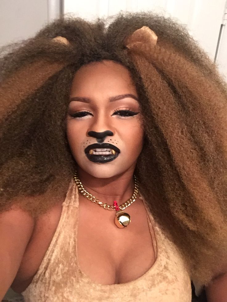 Lion Inspired Makeup, Cowardly Lion Makeup, Lion Makeup Halloween, Lion Makeup Women, Wizard Of Oz Makeup, Scar Costume, Work Makeup Looks, Halloween Glamour, Lion Makeup