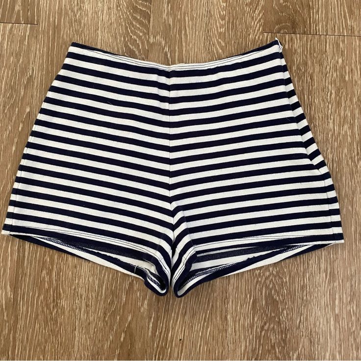 Never Worn Stripped Stretchy High Waisted Shorts From Abercrombie & Fitch Size Xs Fitted Striped Shorts For Summer, Fitted Bottoms With Striped Hem For Summer, Blue Bottoms With Contrast Stripes For Summer, Blue Striped Hem Bottoms For Summer, Summer Blue Bottoms With Striped Hem, Casual Fitted Bottoms With Striped Hem, White Bottoms With Vertical Stripes And Short Length, Fitted Striped Bottoms Short Length, White Short Length Bottoms With Vertical Stripes