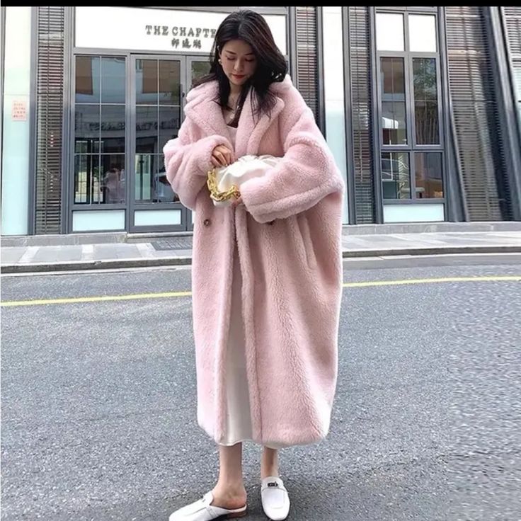 Stunning Oversize Teddy Coat Comfortable And Super Stylish Be The Fashionista Of The Year Oversize Appearance Depends On Your Height And Weight. Model Is A Xxsmall Body Teddy Bear Coat, Bear Coat, Pink Snow, Y2k Aesthetic Outfits, Teddy Coat, Warm Coat, Winter Coats Women, Casual Coat, Online Fashion Stores