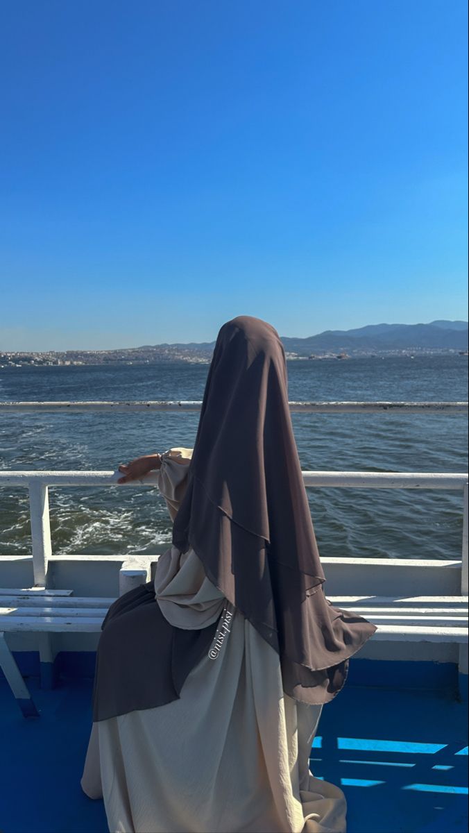 Khimar Aesthetic, Hijab Types, Khimar Outfits, Outfit Abaya, Mix And Match Outfits Hijab, Khimar Style, Khimar Abaya, Islamic Modesty, Islamic Modest Fashion