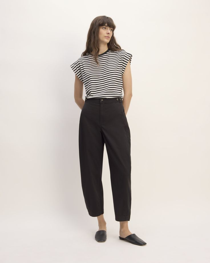 The Fatigue Barrel Pant Barrel Leg Pants, Barrel Pants Outfit, Everlane Outfit, Barrel Pants, Casual Work Style, Black Pants Outfit, Leg Pants Outfit, Fashion Goals, Summer Inspiration