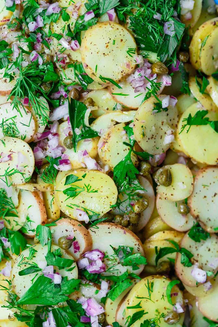 potato salad with dill, red onion and capers