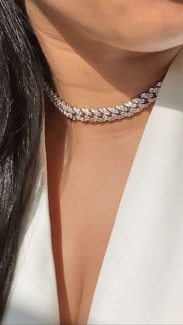 Mini Cuban Link Choker | Silver – The Lush Label Khloe Kardashian Outfits, Cuban Link Choker, Snake Necklace Silver, Golden Snake, Choker Silver, Cuban Link Necklace, Layered Necklaces Silver, Snake Necklace, Jewelry Lookbook