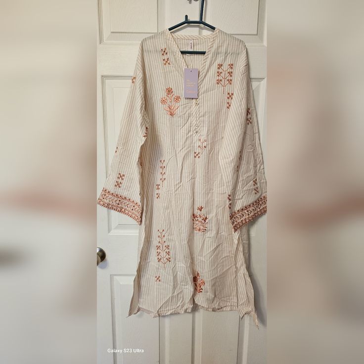 Pakistani Designer Ethnic Dress In Small Size. Beige Kurta With Printed Motifs For Spring, Summer Beige Kurta With Printed Motifs, Long Kurta For Festive Spring Occasions, Festive Long Kurta For Spring, Spring Festive Long Kurta, Folk Style Festive Kurta For Summer, Folk Style Summer Festive Kurta, Folk Style Festive Summer Kurta, Festive Summer Folk Style Kurta