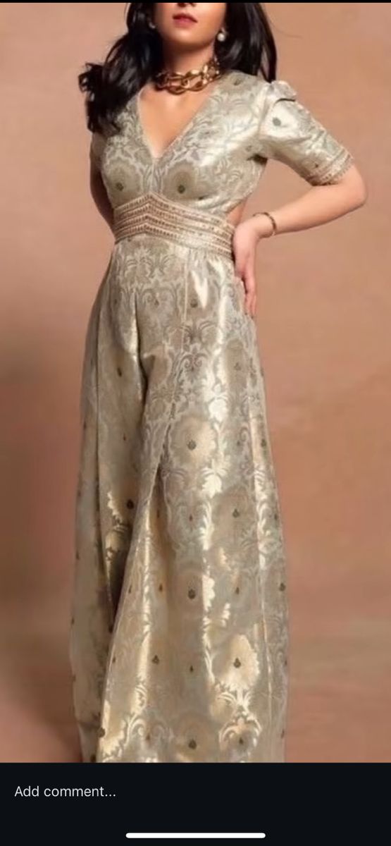 Autumn Fashion Trends, Indo Western Outfits For Women, Haldi Outfits, Indian Wedding Gowns, Western Dresses For Women, Trendy Outfits Indian, Diwali Outfits, Traditional Indian Dress, Indo Western Dress