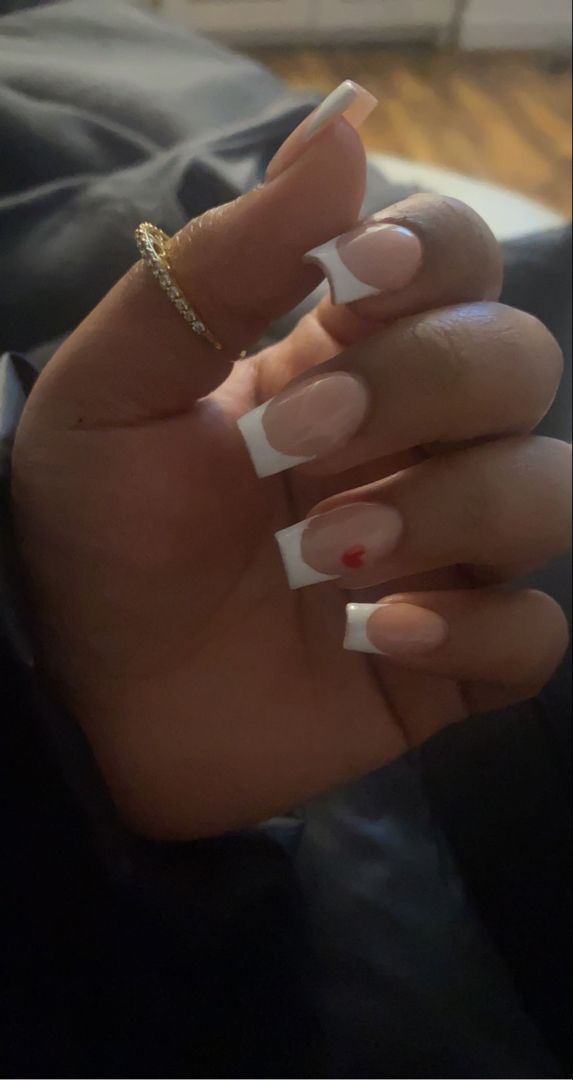 White French Tip Acrylic Nails Coffin Short, Pretty Short Acrylic Nails French Tips, White French Heart Nails, Short Acrylic French Tips, French Tips For Short Nails, Cute Short French Tip Nails Acrylic, Valentines Nails White French Tip, Cute French Tip Nails Acrylic Square, Cute White French Tip Nails Acrylic