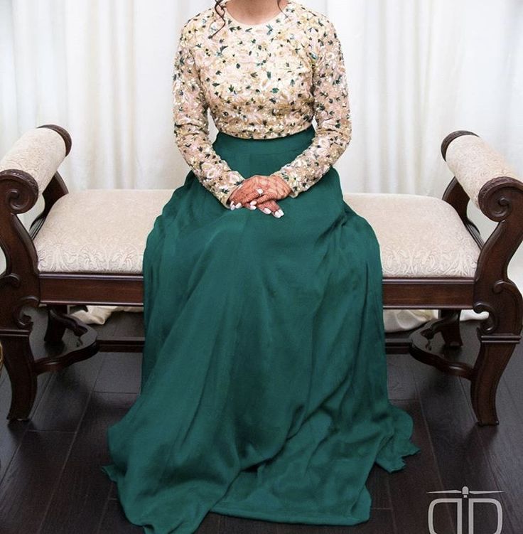 Plain green lengha skirt|| embellished top Fitted Green Raw Silk Choli, Transitional Green Fitted Choli, Fitted Green Dola Silk Choli, Green Semi-stitched Long Sleeve Choli, Plain Skirt And Crop Top Indian, Long Skirt Outfits Indian, Bottle Green Crop Top Lehenga, Simple Indian Outfits, Green Lengha