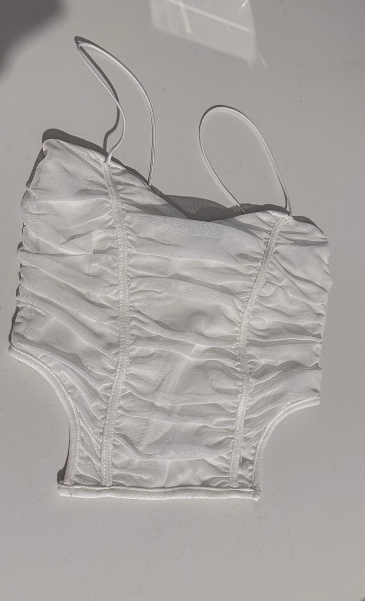 PREMUM QUALITY White PRETTY LILIC CORSET TOP LACE FABRIC Lined inside no see through Medium Stretch Hi low style crop back model wearing a small Corset Top Fashion, Back Model, Style Crop Top, No See, Small Crop Tops, Lace Corset, Lace Crop Tops, Corset Style, Lace Tops