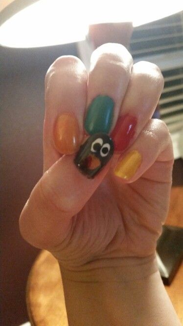 Short Thanksgiving Nails, Edgy Nail Art, Round Nail Designs, Turkey Nails, Feather Nails, Thanksgiving Nail Designs, Thanksgiving Nail Art, Thanksgiving Nail, Marble Nail Designs