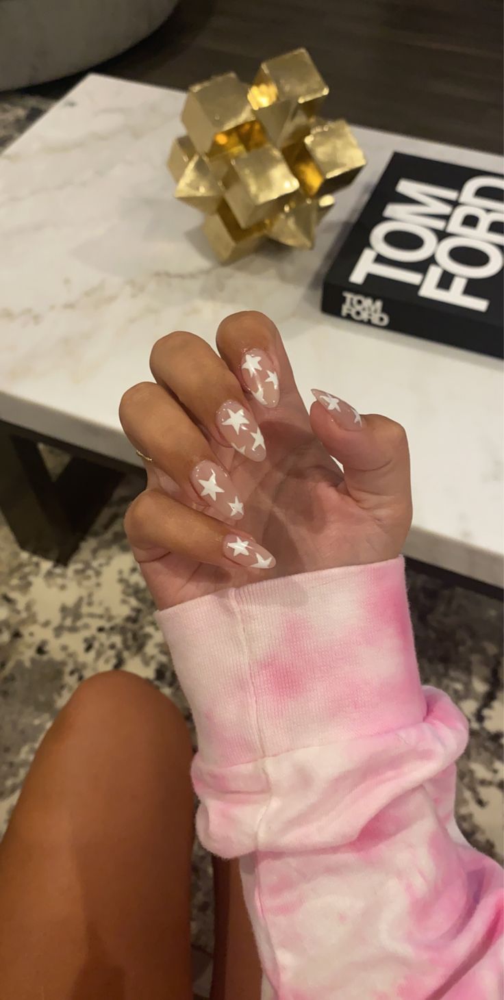 Art Drawings Tutorials, Stars Nails Design, Nail Design Star, Starry Nails, Nails Star, Stars Nails, Concert Nails, Star Nail Designs, Star Nail