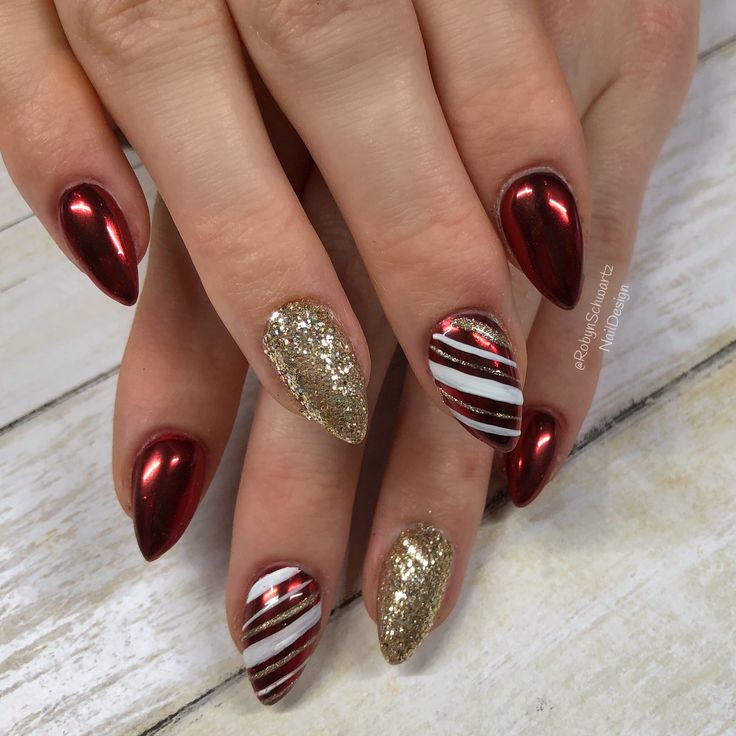 Almond gel nails, chrome, Christmas nails December Nails Chrome, Red Christmas Chrome Nails, Red Chrome Christmas Nail Designs, Christmas Metallic Nails, Glazed Christmas Nails, Christmas Crome Nails, December Nails Almond Shape, Holiday Nails Acrylic Almond, Christmas Nails Red Chrome