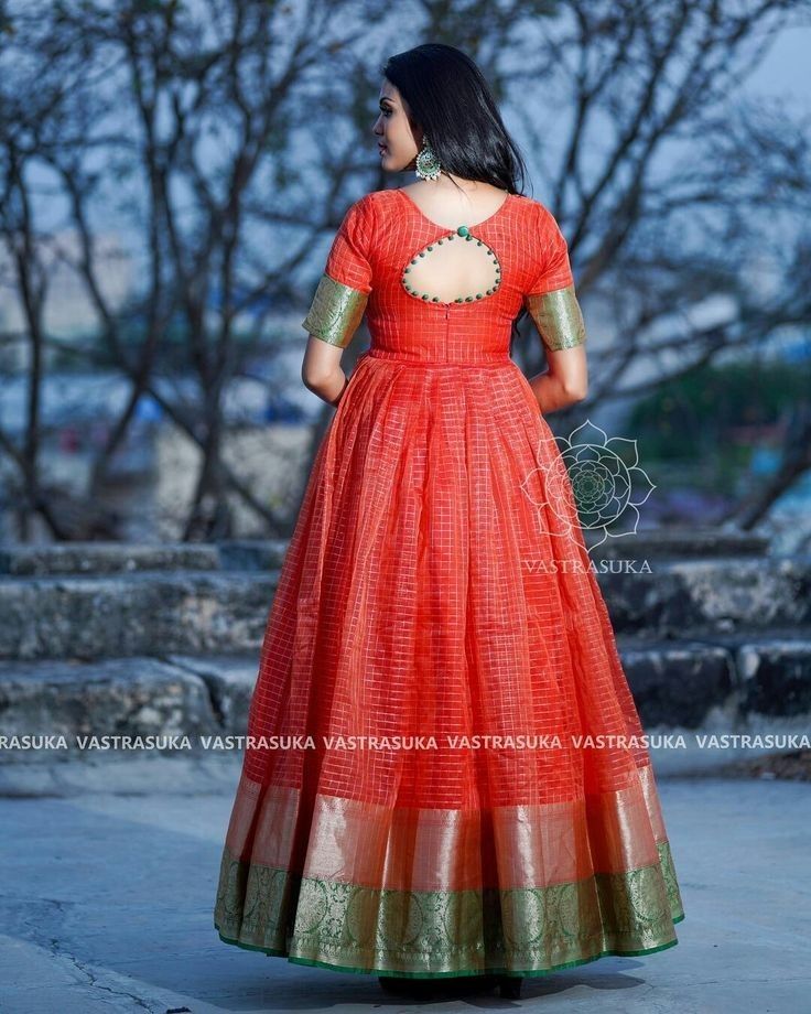 🍎Rate::2250+free shipping in india 🍎Only prepaid order Accept 🍎WhatsApp :: +91-9725516626 🍎Size :: S-36, M-38, L-40, XL-42, XXL-44 🍎 Gown Length ::52" to 57" 🍎 Fabrics:: Heavy Silk/Georgette 🍎100% Best Quality of fabrics Pattu Cloth Long Frocks, Back Neck For Frocks, Long Frocks Pattu Sarees, Frocks For Women Pattu Long Frocks For Women, Long Frock Models With Pattu Sarees, Long Frocks With Silk Sarees, Pattu Frock Designs For Women, Long Frock Designs Pattu, Back Neck For Long Frocks