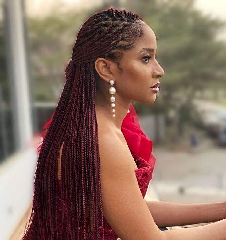 Adesua Etomi, African Fashion Instagrams, African Fashion Knotless Braids Hairstyle, Adesua Etomi, Bonang Matheba, Braids Women, Toke Makinwa, Lemonade Braids Hairstyles, Hairstyle Braids, Short Box Braids Hairstyles, Short Box Braids