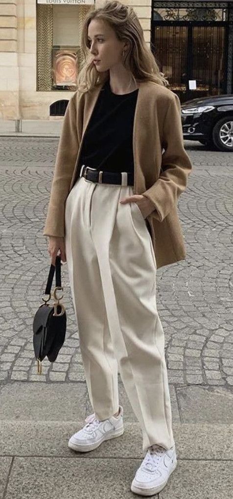 Mafia Queen, Random Style, Casual College Outfits, Beige Pants, Elegante Casual, 가을 패션, Business Casual Outfits, Korean Outfits, Casual Style Outfits