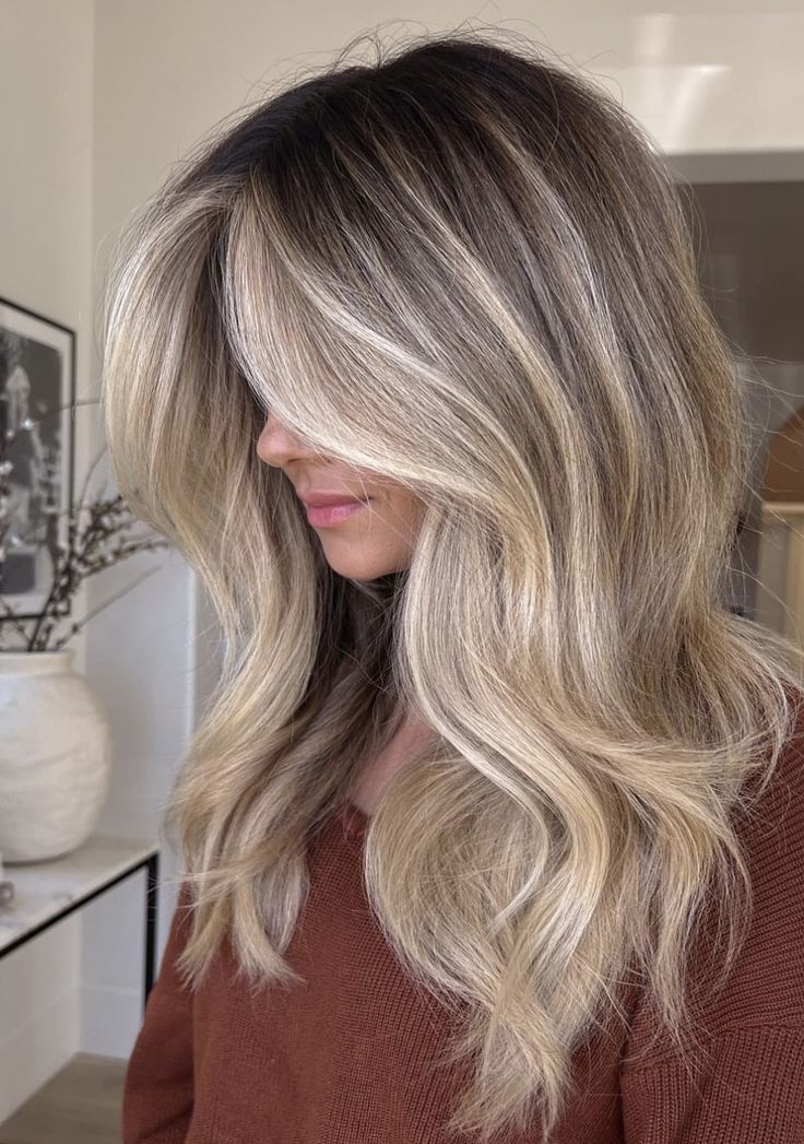 Blonde Hair With Roots, Fall Blonde Hair, Summer Blonde Hair, Blonde Hair Transformations, Ashy Blonde, Cool Blonde Hair, Dark Roots Blonde Hair, Blonde Hair Inspiration, Blonde Hair Looks