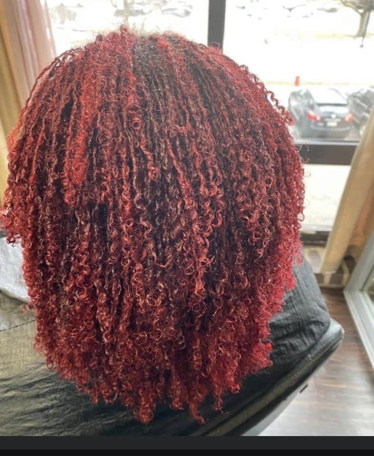 Micro Locs Curly Ends, Microlocs With Curly Ends, Color Sisterlocks, Styling Sisterlocks, Microlocs Two Strand Twist, Microlocs Inspiration, Long Sisterlocks, Mirco Locs, Curly Crochet Styles