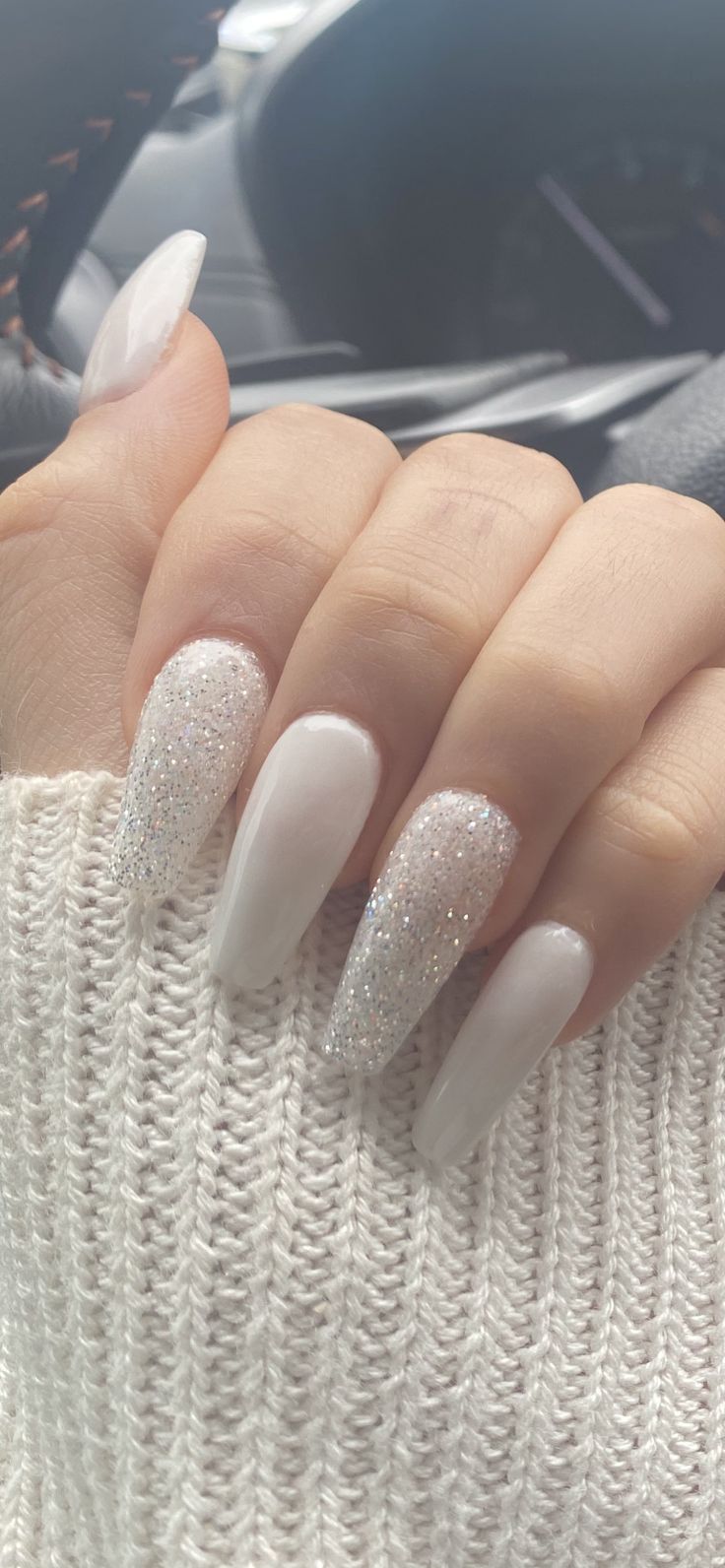 White Glitter Design Nails, White And One Silver Nail, Glittery White Nails Acrylic, Shiny Nails Glitter Silver, Milky White Nails Silver Glitter, January Neutral Nails, New Years Nail Designs White, White Sparkle Nail Designs, White Shiny Nails Sparkle