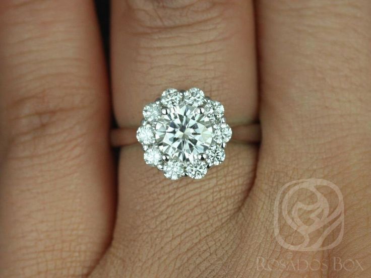 1ct Blossom 6.5mm 14kt Moissanite Diamond Flower Halo Engagement Ring - Rosados Box Flower Halo Engagement Ring, Round Halo Ring, Flower Diamond Ring, Flower Halo, Floral Engagement Ring, Flower Engagement Ring, Round Halo, Engagement Ring Shapes, Stunning Engagement Ring