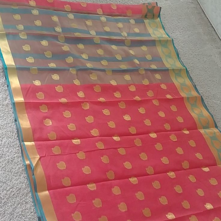 Brand New Saree. Fall And Edging Not Done. Saree Did Not Come With A Blouse. I Can't Tell If It's Already Part Of The Saree As Most Blouses Are Typically Attached To /Part Of The Saree. Most Likely It Is Attached. I Personally Think That It Will Look Better With A Gold Or Teal, Blue Blouse. Does Not Come With A Petticoat. I Do Not Model. Pet Free Smoke Free Home Note: Typically Sarees Do Not Come With A Size Tag / Material Tag/ Price Tag.... ***I Do Not Know The Material Of This Saree****** It Is Not 100% Cotton. +Feel Free To Ask Any Other Questions+ ****Price Is Firm. Please No Bargaining. Could Just Increase The Price And Go Back And Forth. Let's Not Waste Each Other's Time*** Pink Summer Saree, Traditional Red Saree For Summer, Summer Traditional Wear In Pink With Self Design, Pink Self-design Dupatta For Summer, Red Bollywood Traditional Wear For Summer, Summer Bollywood Red Dupatta, Pink Zari Work Saree For Summer, Pink Saree With Zari Work For Summer, Summer Pink Saree With Zari Work