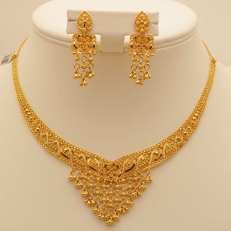 9 Awesome 50 Gram Gold Necklace Designs India Long Jewellery, Dulhan Bridal, Jewellery Simple, Indian Gold Necklace Designs, Dubai Gold Jewelry, Long Haram, Arabic Jewelry, Gold Bridal Necklace, Perhiasan India