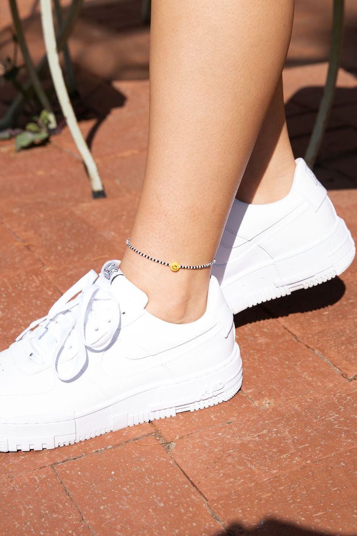 Producut Details Black & White Beads Adjustable Clasp Anklet With Sneakers, Casual Black Anklets For Summer, Casual Black Summer Anklets, Casual White Round Bead Anklets, Spring Casual Beaded Anklets, Black Casual Jewelry For Spring, Casual Black Jewelry For Spring, Bar Gifts, Bag Dress